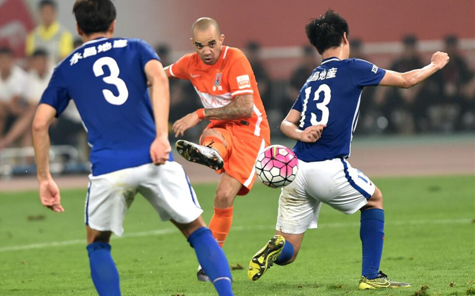  圣埃蒂安锋线双星闪耀，客场大胜逃离降级区