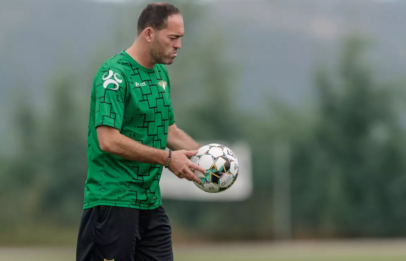  柏林赫塔换帅如换刀，德甲老牌球队迎来转机时刻