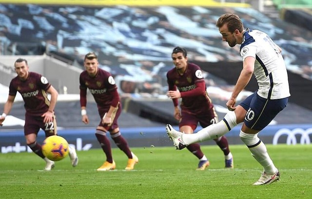  孙兴慜传射建功热刺客场两球击败维拉取三分